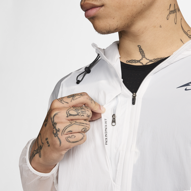Ветровка Nike Trail Aireez Бяло | FN4002-121, 1