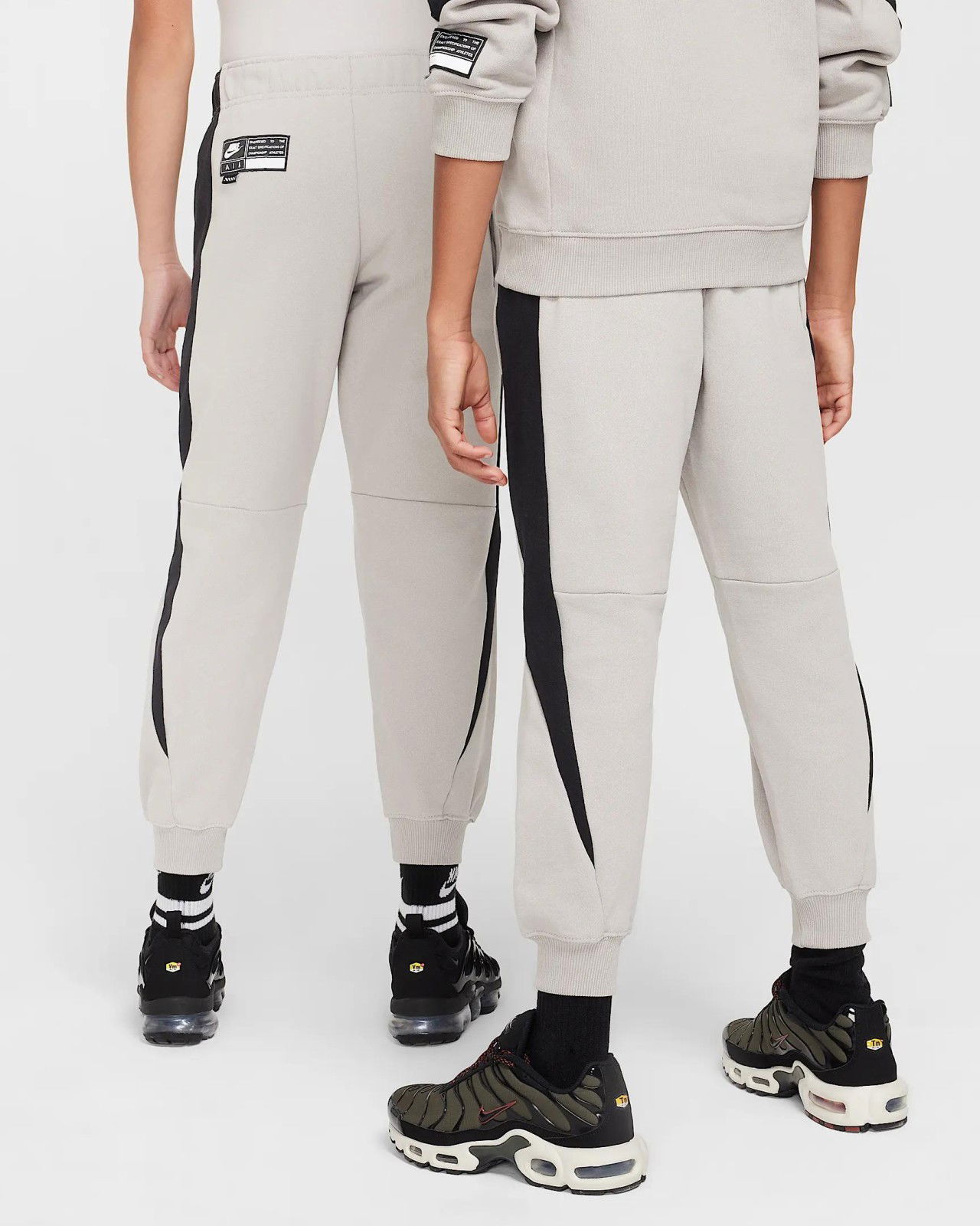 Спортни панталони Nike Air Fleece Joggers Сиво | HF8811-009, 1