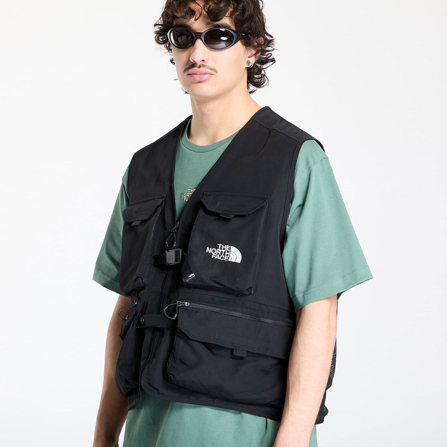 Жилетка The North Face NSE Multi-Pocket Vest Черно | NF0A8BK2JK31, 1