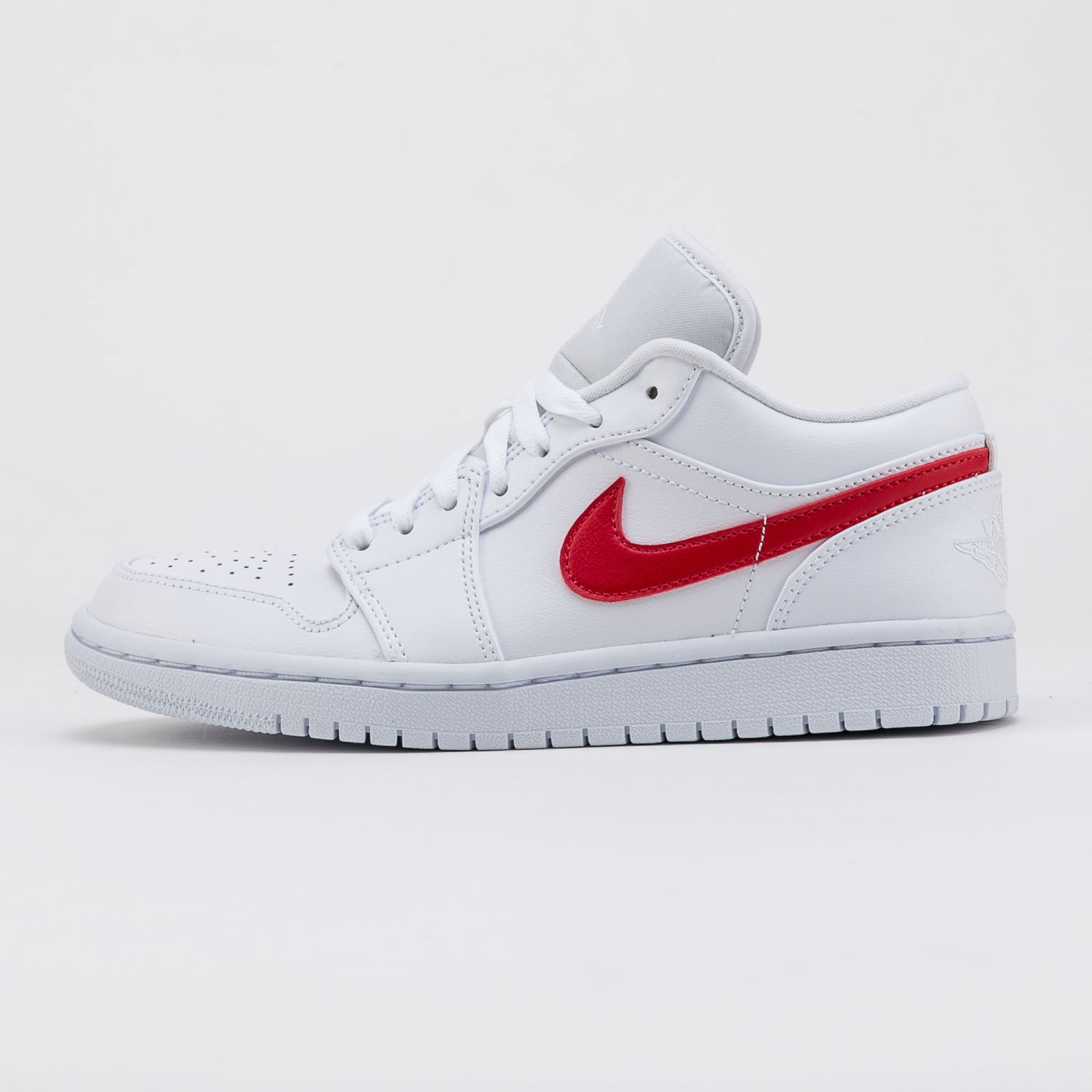 Кецове и обувки Jordan Air Jordan 1 Low "University Red" W Бяло | AO9944-161, 0