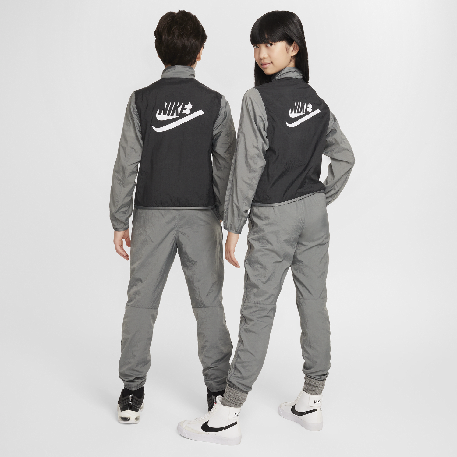 Комплект Nike Sportswear Tracksuit for Big Kids Сиво | FD3058-084, 1