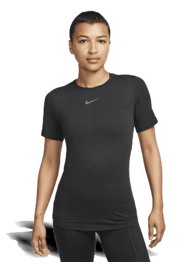 Тениска Nike Dri-FIT Swift Wool Черно | FB4473-010