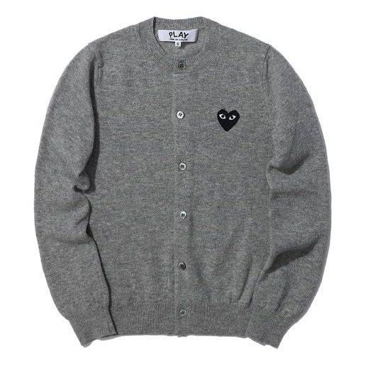 Пуловер Comme des Garçons COMME des GARCONS PLAY Cardigan with Black Emblem Сиво | CPXCDDAZN023X-002