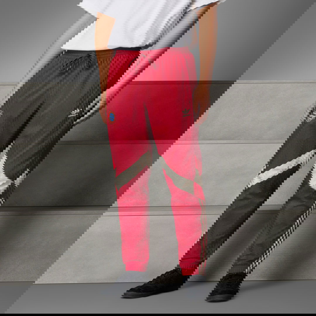 Панталони adidas Originals FC Bayern Originals Pants Червено | IS6512, 0