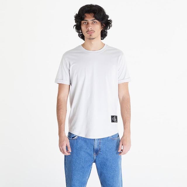 Jeans Badge Turn Up Short Sleeve