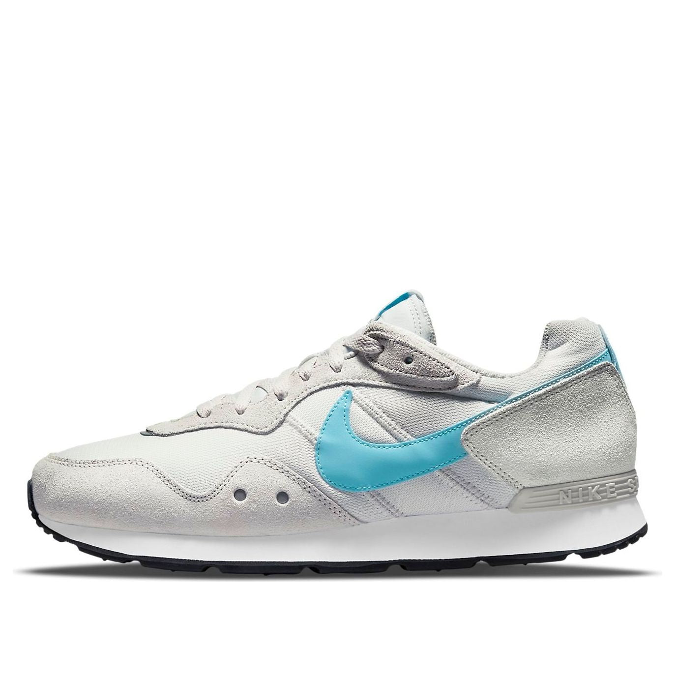 Кецове и обувки Nike Venture Runner Wide Бяло | DM8453-001, 0
