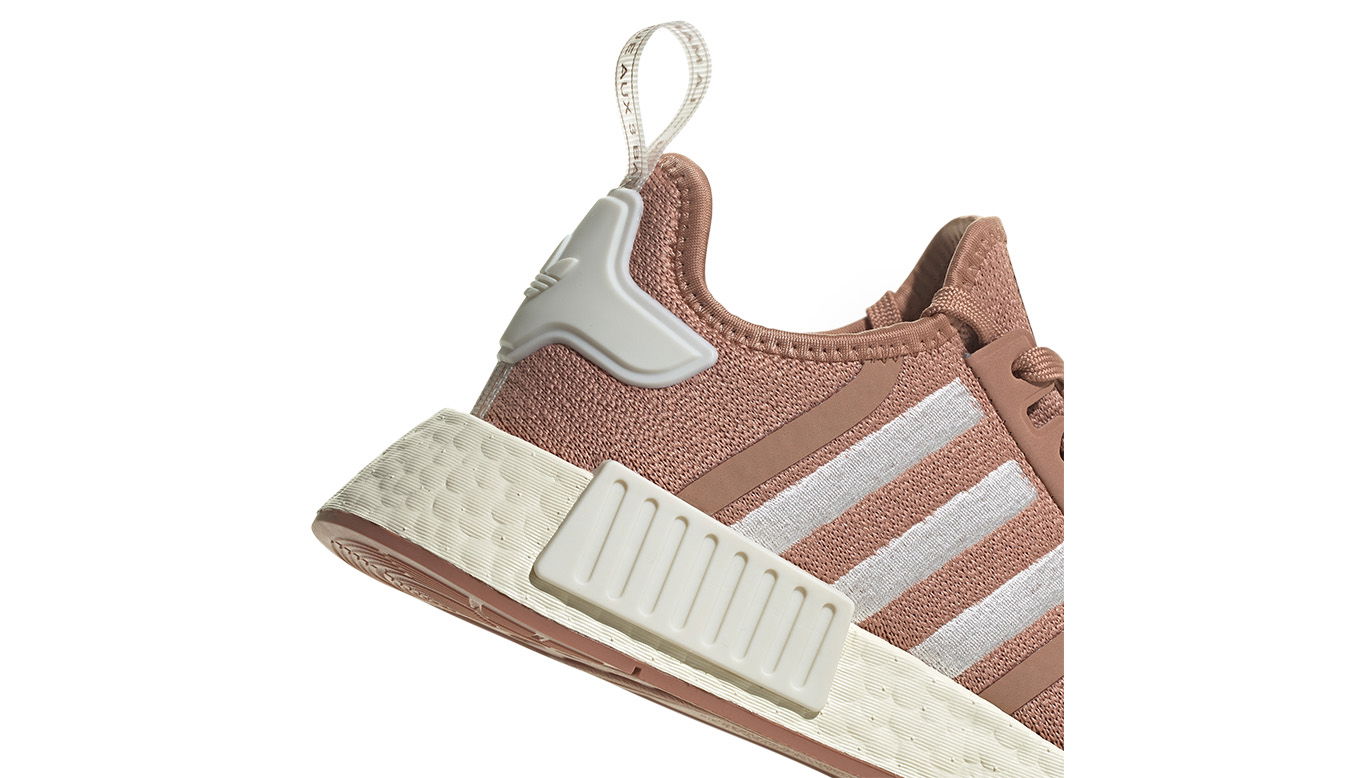 Кецове и обувки adidas Originals NMD_R1 W Кафяво | IG8336, 1