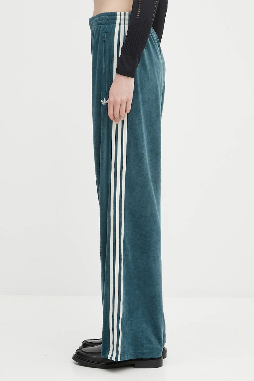Панталони adidas Originals adidas Originals Fb Liberty Tp Velour Track Pants Зелено | JW5268