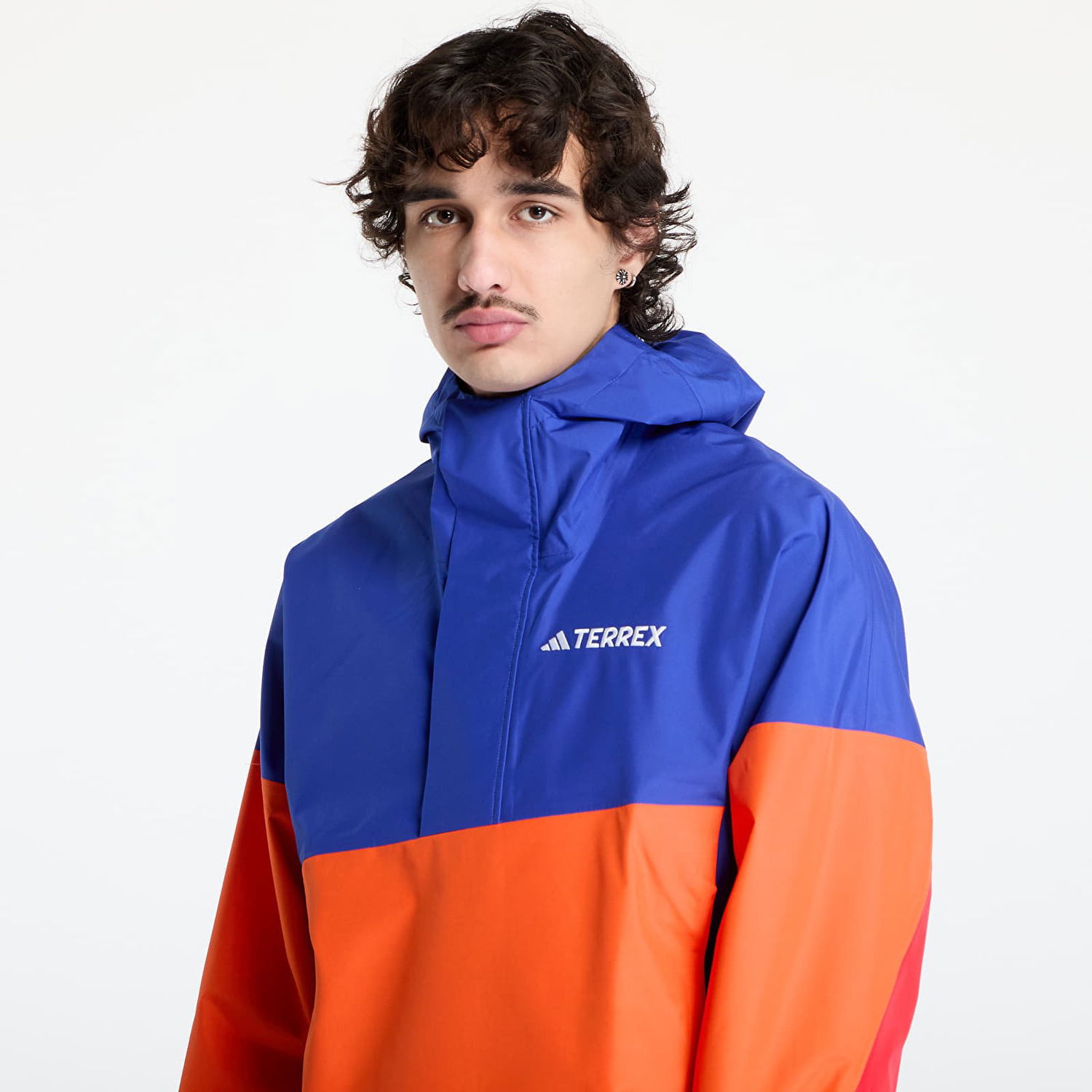 Ветровка adidas Performance Terrex Xploric 2.5L Climaproof Windbreaker Синьо | JD8348, 1