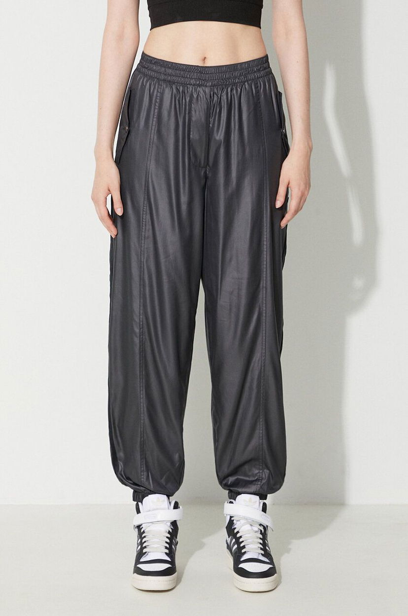 Панталони adidas Originals Woven Jogger Trousers Черно | HR3425