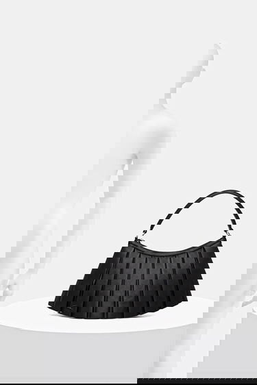 Чанта през рамо Lacoste Lacoste Pleated Leather Shoulder Bag Черно | NU5015DP, 7