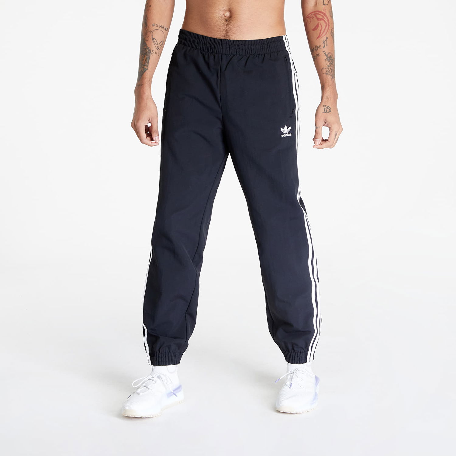 Панталони и дънки adidas Originals adidas Woven Fbird Track Черно | IT2501, 0