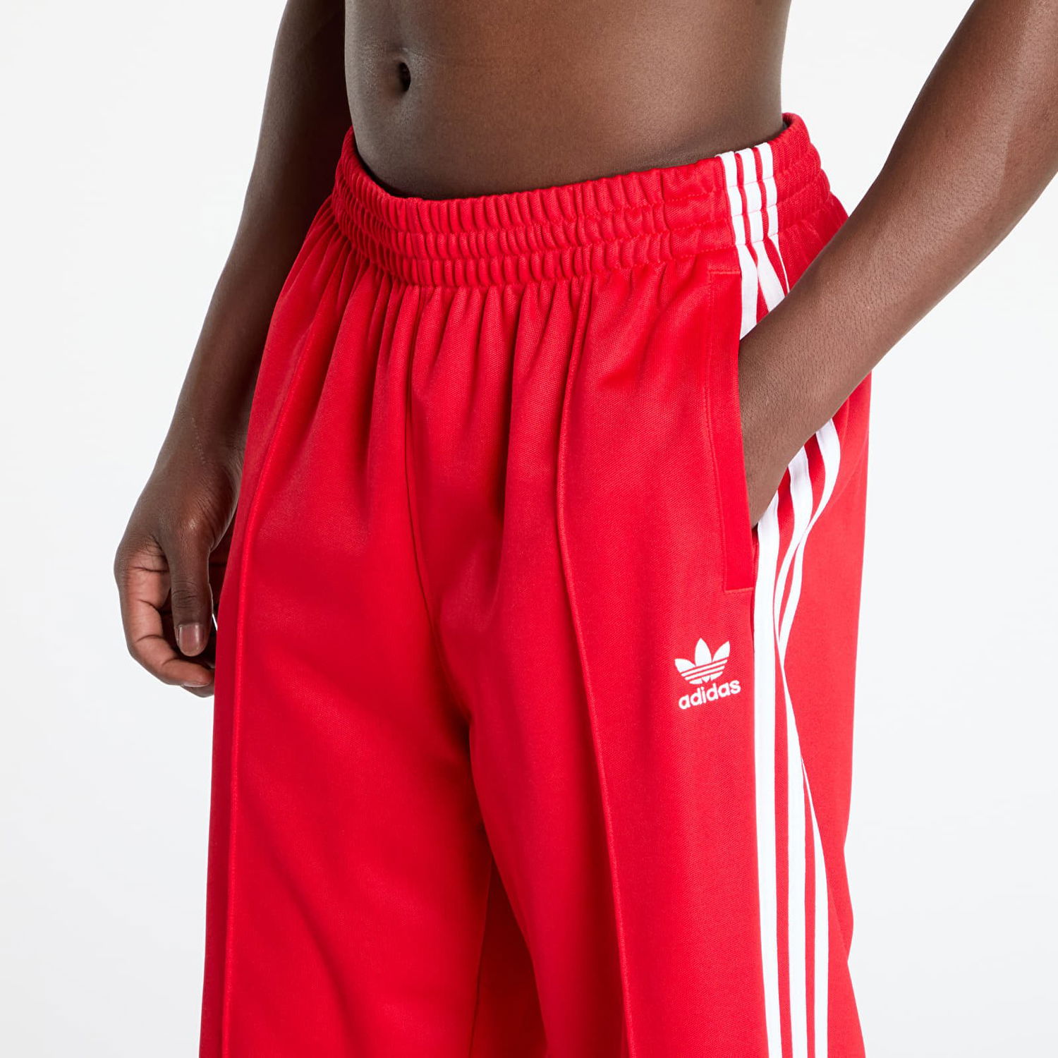 Спортни панталони adidas Originals Adicolor Firebird Baggy Fit Track Pants Червено | IZ2471, 1