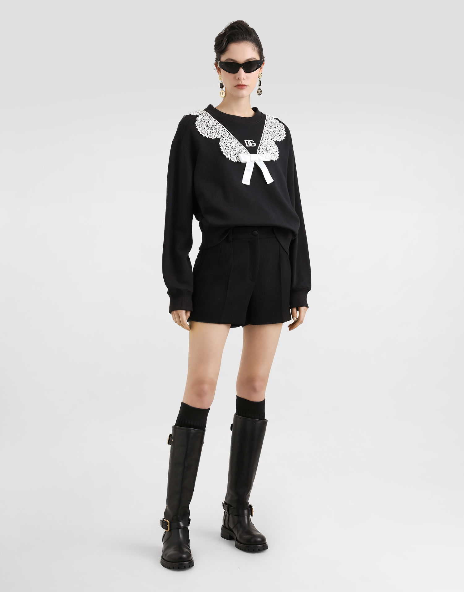 Къси панталони Dolce & Gabbana Dolce & Gabbana Wool Crepe Shorts Черно | FTDBHTFU2TZN0000, 1