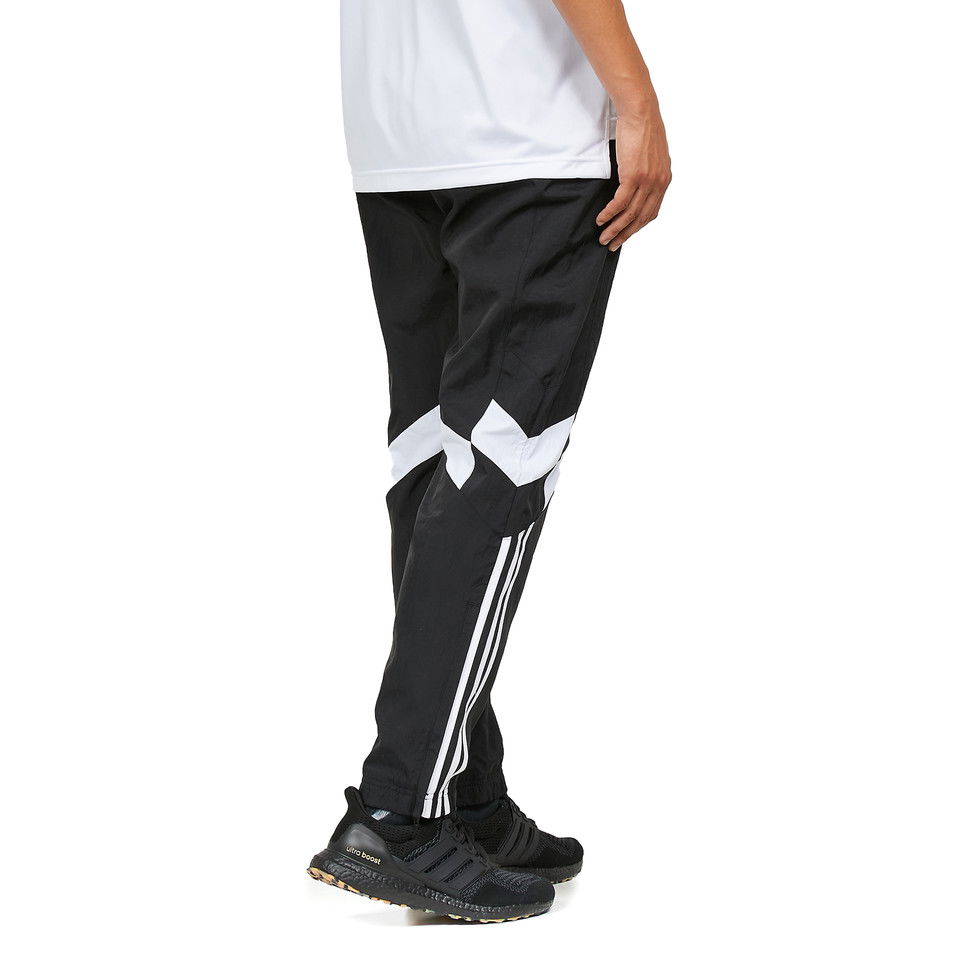 Спортни панталони adidas Originals Woven Track Pant Черно | HK7325, 1
