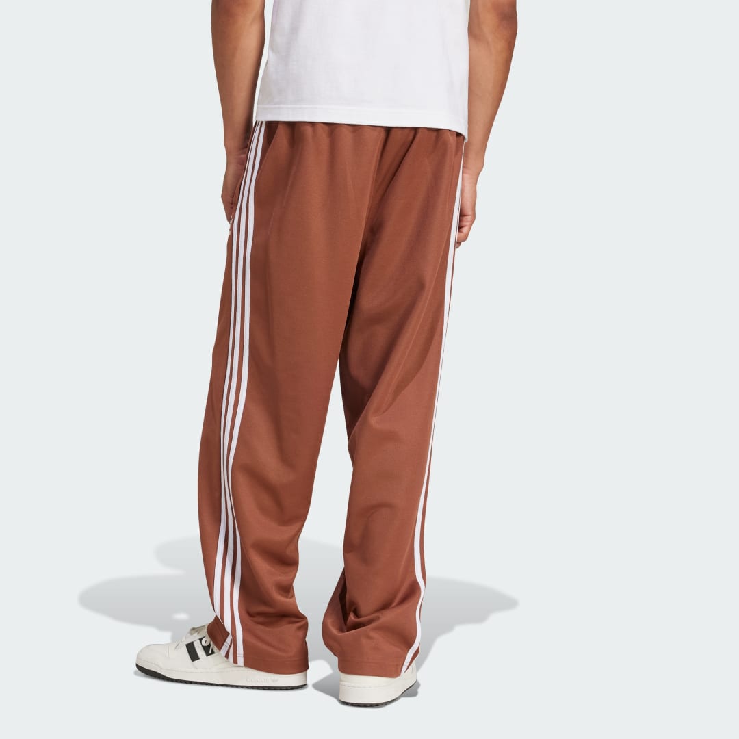 Спортни панталони adidas Performance Baggy Fit Firebird Sweatpants Кафяво | IZ2476, 1