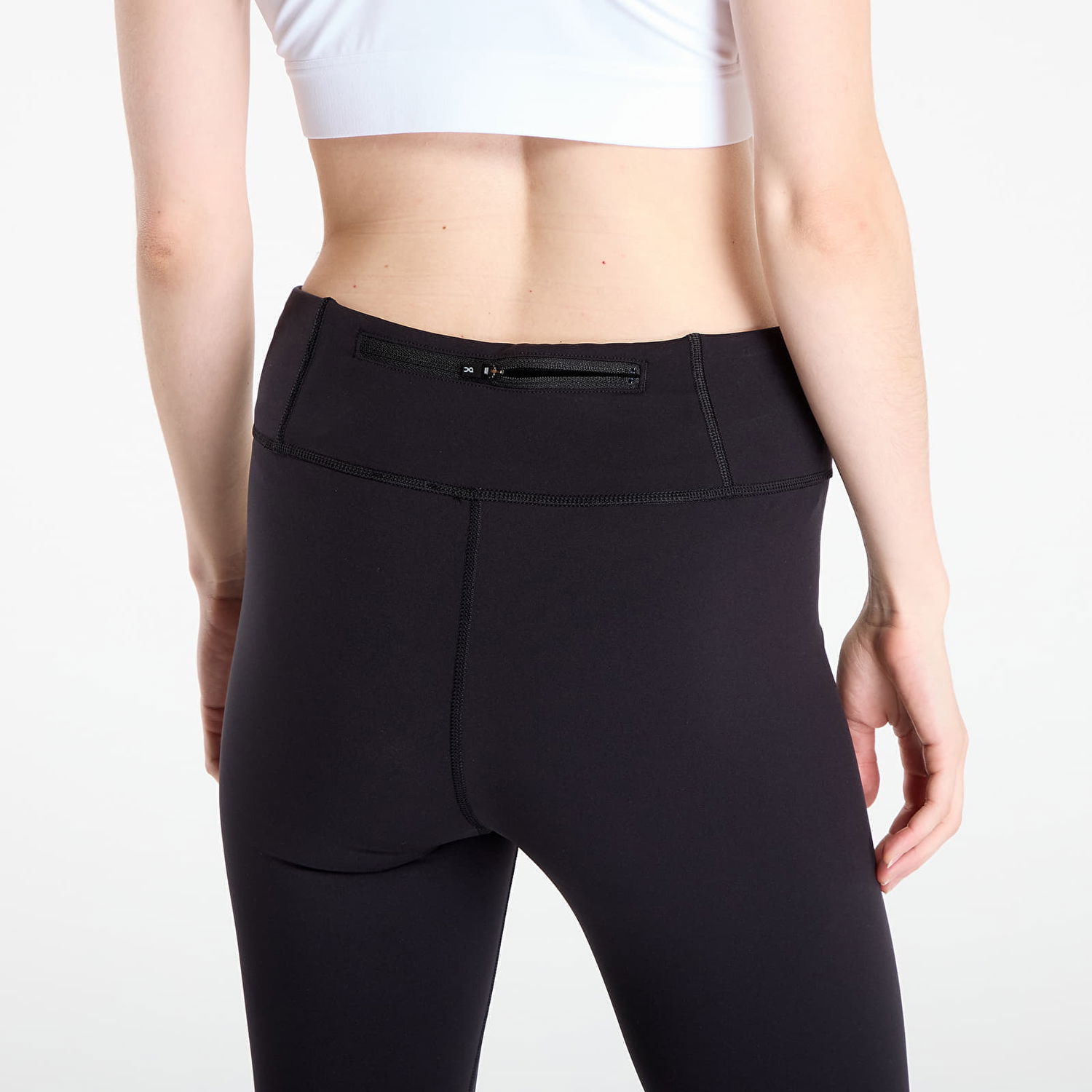 Чорапи On Running Core Tights Черно | 1WF30510553, 1
