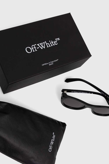 Слънчеви очила Off-White Off-White Sunglasses Черно | OERI112.501007, 2