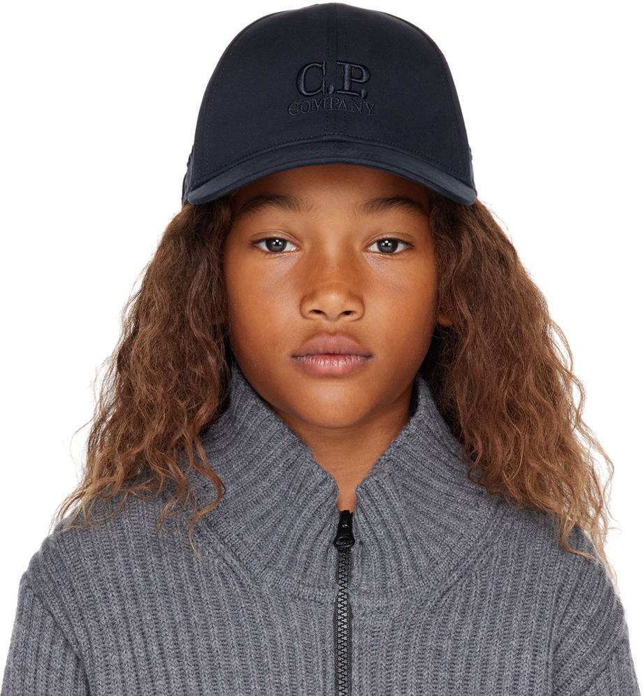 Шапка с козирка C.P. Company C.P. Company Kids Embroidered Cap Тъмно синьо | 14CKAC045-006288A, 0