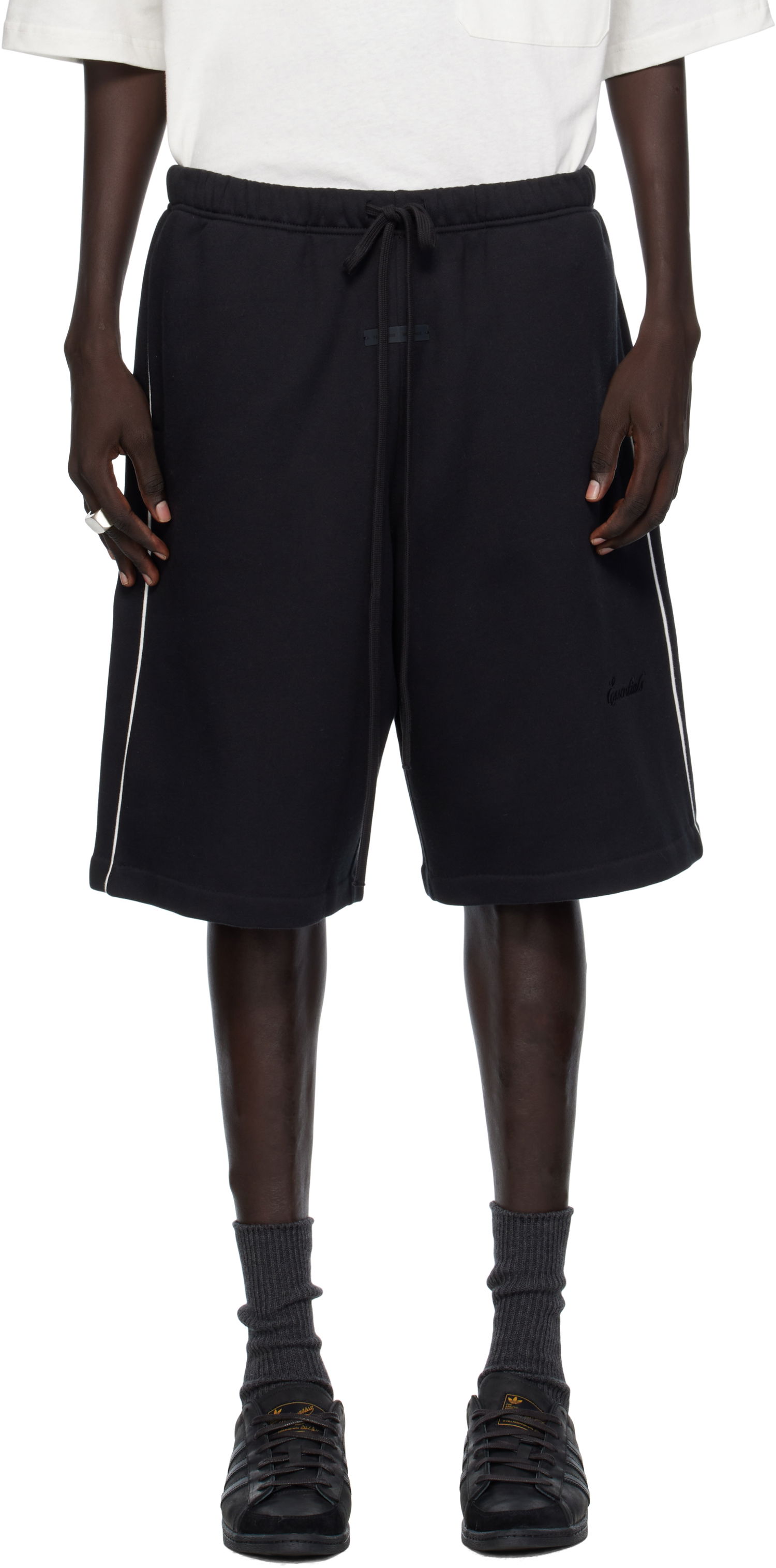 Къси панталони Fear of God Fear of God ESSENTIALS Basketball Jersey Side-Stripe Shorts Черно | 160SP254550F, 0
