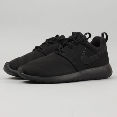 Кецове и обувки Nike Roshe One GS Черно | 599728-031, 0