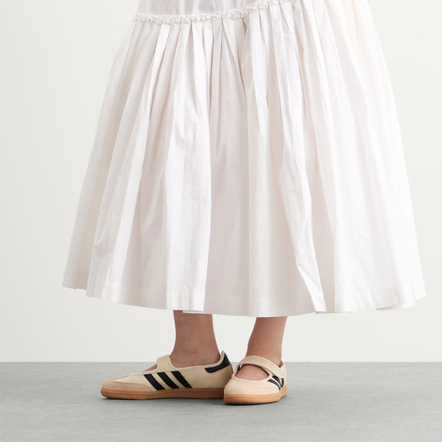 Кецове и обувки adidas Originals Samba Jane Бежово | JR7338, 1