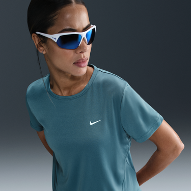 Слънчеви очила Nike Dri-FIT Tempo Short Sleeve Running T-Shirt Тюркоазено | HQ0648-006, 0