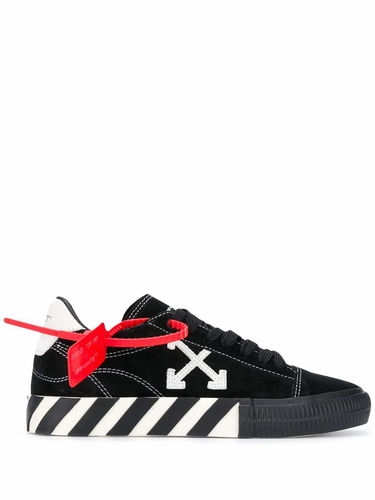 Кецове и обувки Off-White Low Vulcanised Черно | OWIA216E20LEA0011001, 0