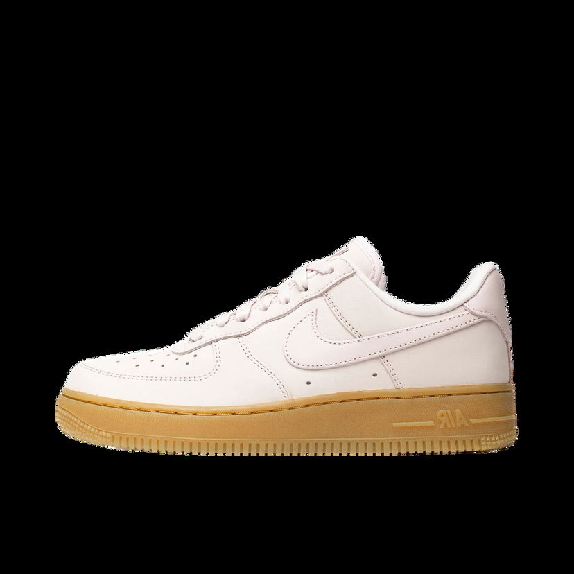 Кецове и обувки Nike Air Force 1 Low '07 PRM "Pearl Pink Gum" W Бяло | DR9503-601