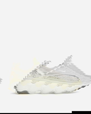 Кецове и обувки Nike Flyknit Bloom "Light Bone" W Сиво | FD2149-002, 3