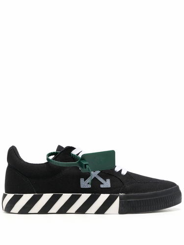 Кецове и обувки Off-White SNEAKERS Черно | OMIA085F22FAB0011045, 0