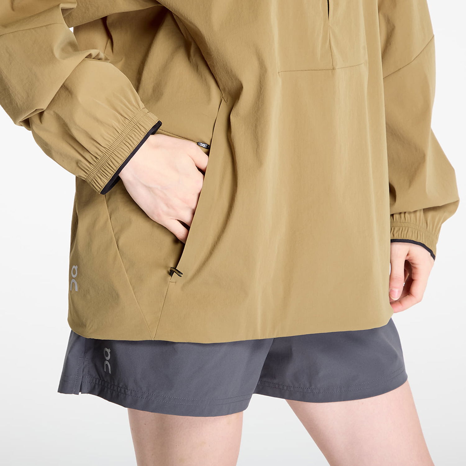 Ветровка On Running Windbreaker All-Day 1/2 Zip Jacket Бежово | 1WE30413850, 1