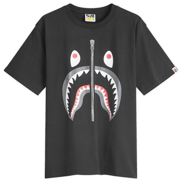 Classic Shark Graphic T-Shirt Black