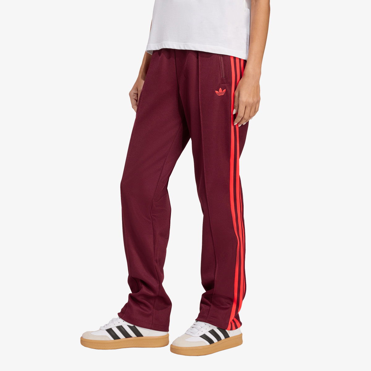 Спортни панталони adidas Performance Track Pants with Stripes Бургунди | JW6058, 1