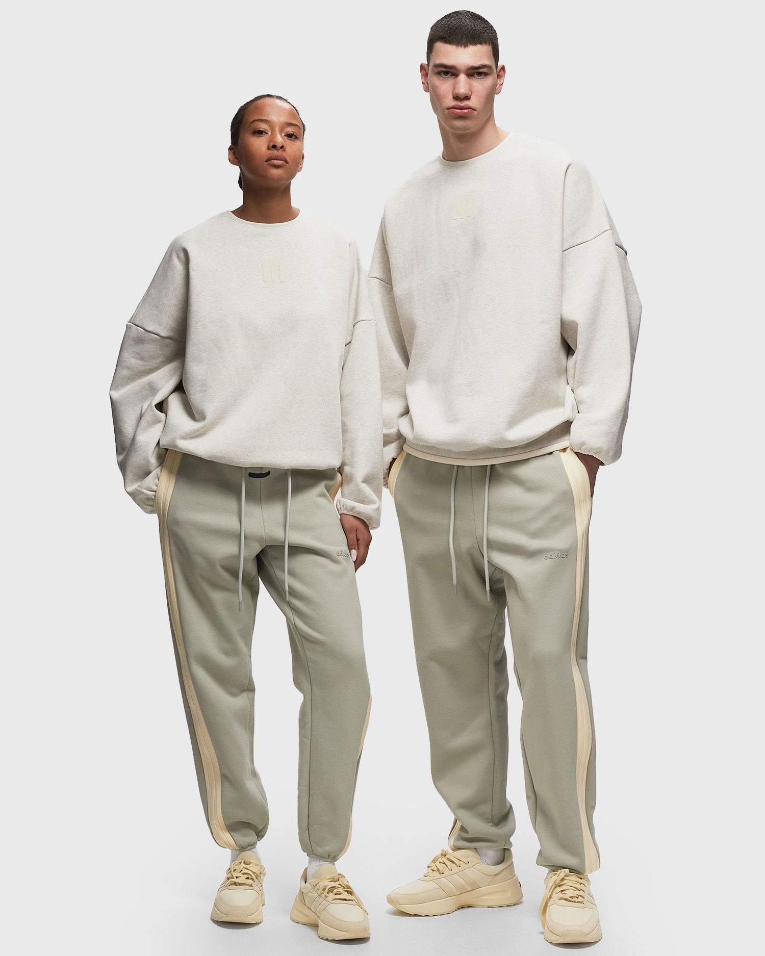 Спортни панталони adidas Originals FEAR OF GOD x ATHLETICS PANT men Sweatpants Бежово | IS8761, 1