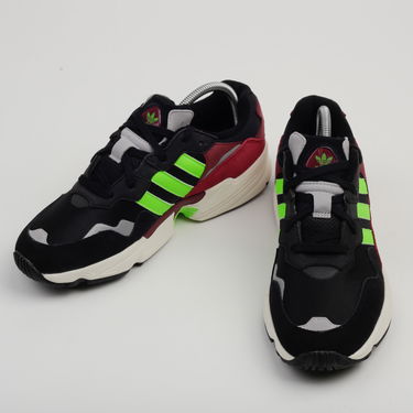 Кецове и обувки adidas Originals Yung-96 Черно | EE7247, 2