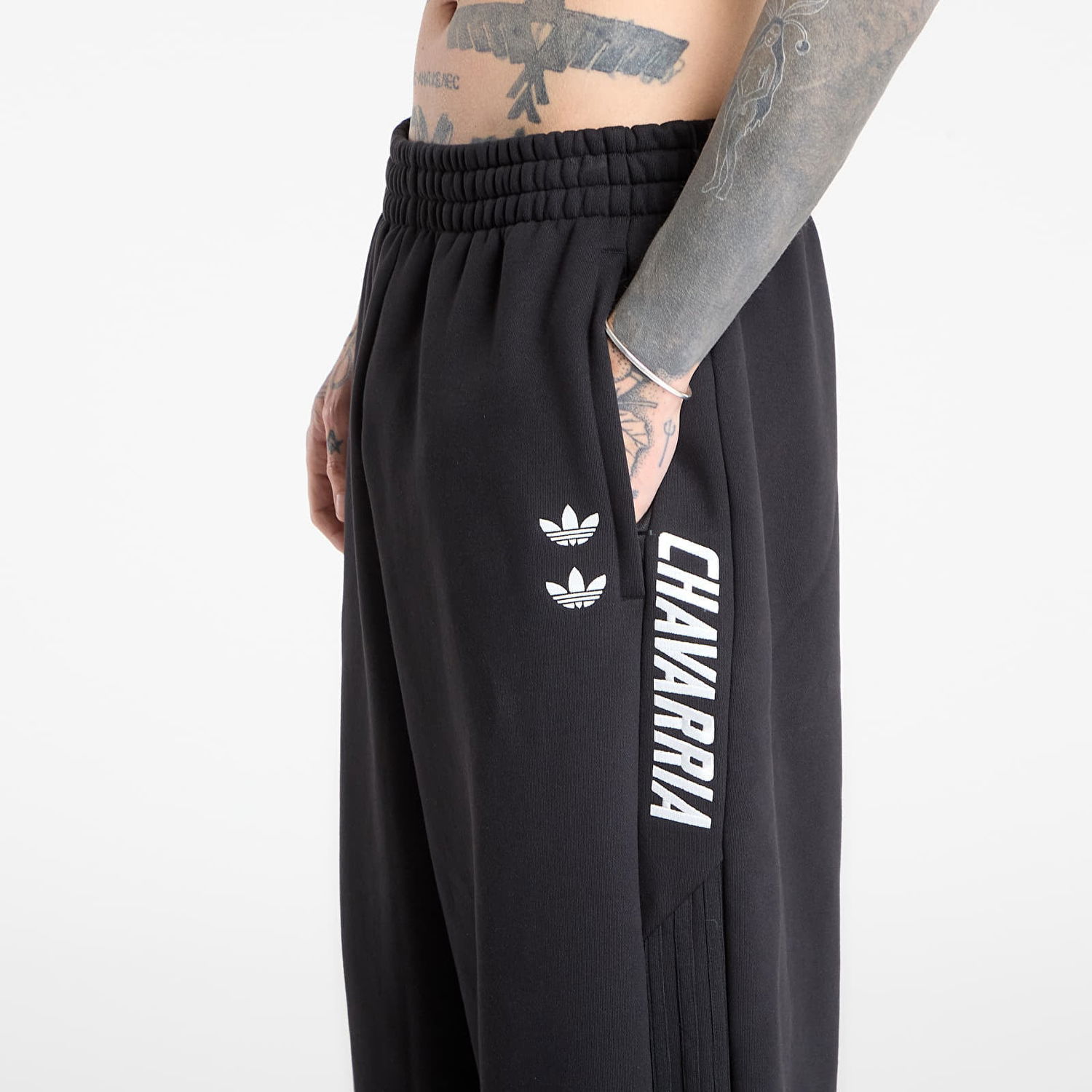 Спортни панталони adidas Originals Willy Chavarria Heavy Sweat Pants Черно | KD9351, 1