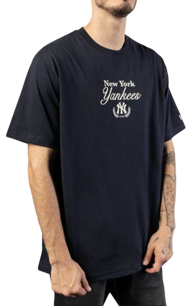 Тениска New Era New Era New York Yankees Book Club T-Shirt Тъмно синьо | 60426096, 2