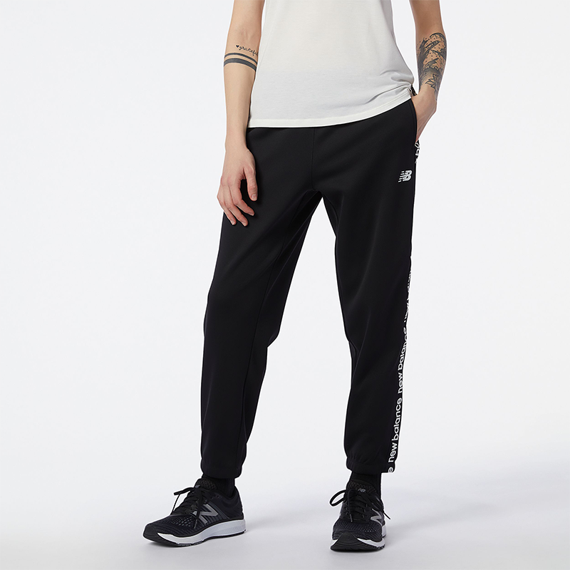 Спортни панталони New Balance Sweatpants Черно | WP13176BK, 0