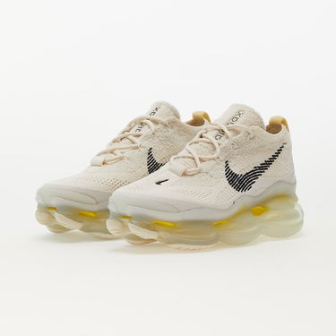 Кецове и обувки Nike Air Max Scorpion Flyknit W Бежово | DJ4702-001, 5