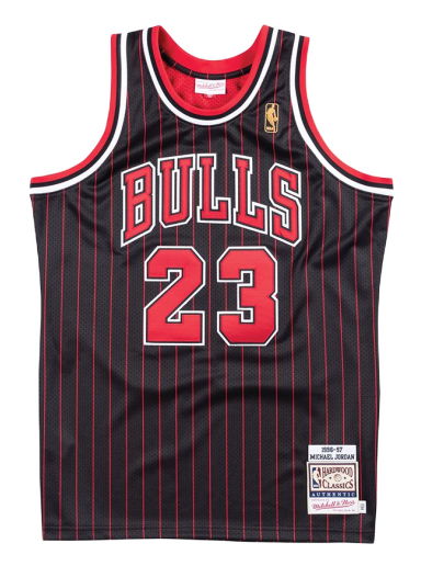 Фланелка Mitchell & Ness NBA Chicago Bulls Michael Jordan 1996-97 Authentic Jersey Черно | AJY4AC18126-CBUBLCK96MJO