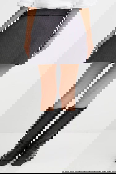 Пола GANNI Tailored Pinstripe Mini Skirt with Asymmetrical Hem, Grommet Belt, and Flap Pockets Сиво | W0711, 2