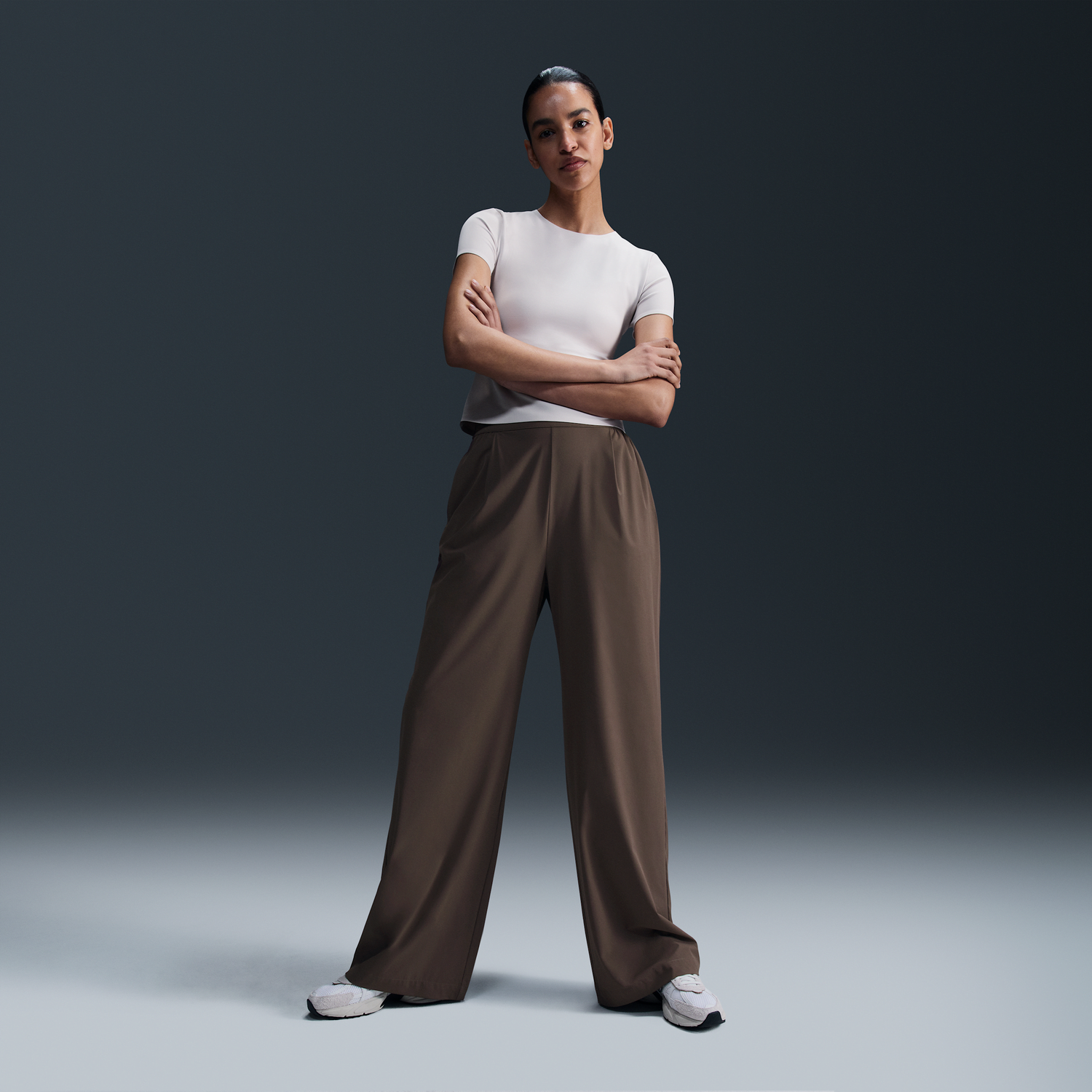 Панталони Nike Nike Dri-FIT 24.7 PerfectStretch High-Waisted Wide-Leg Pants Кафяво | HM8389-004, 1