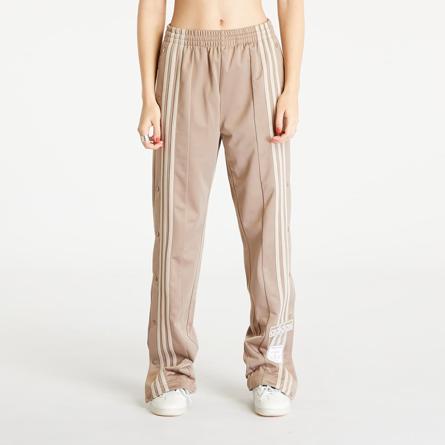 Панталони и дънки adidas Originals Adibreak Pants Chalk Brown Бежово | IS5251, 0