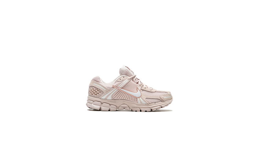 Кецове и обувки Nike Zoom Vomero 5 Розово | HQ0458-600