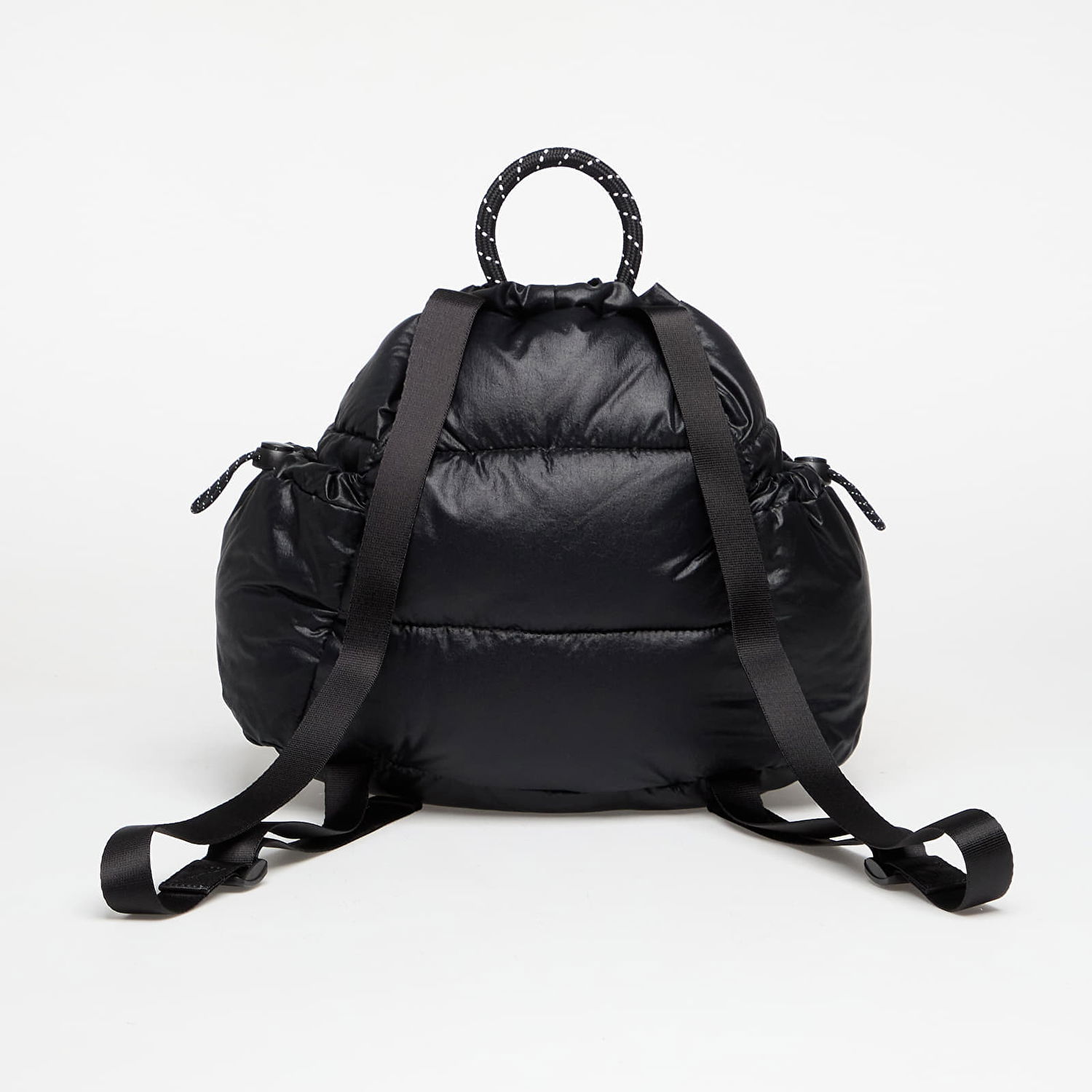 Раница Nike Quilted Drawstring Top Handle Backpack NSW Puffle Mini Черно | HQ6693-010, 1