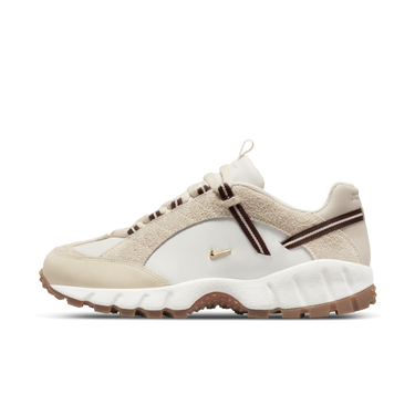 Кецове и обувки Nike Jacquemus x Air Humara "White" Бежово | DR0420-001, 0