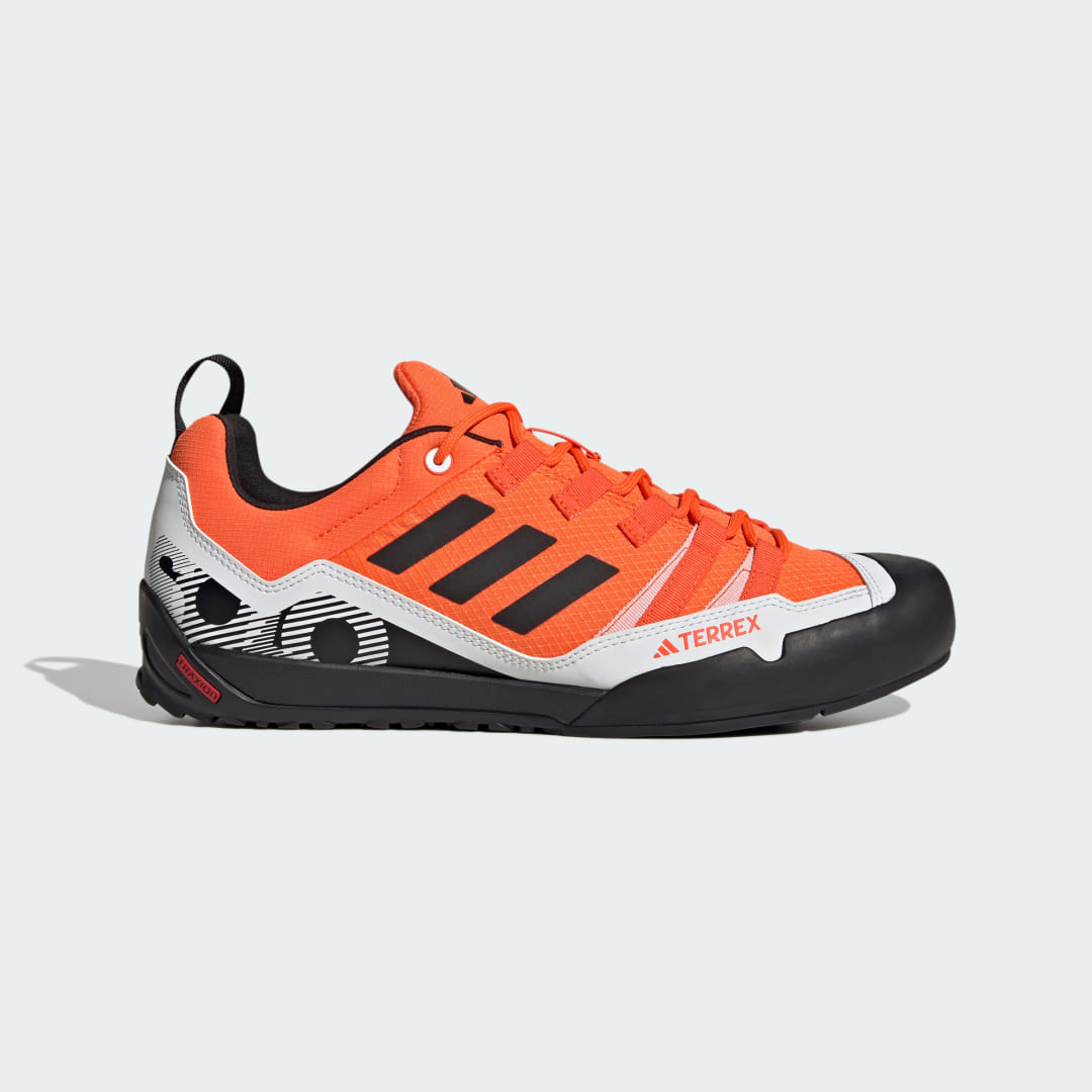 Кецове и обувки adidas Originals Terrex Swift Solo 2.0 Hiking Червено | IE6902, 1