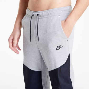 Спортни панталони Nike Sportswear Tech Fleece Joggers Сиво | DR6171-063, 4