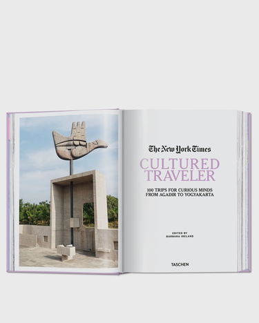 Книга и списание TASCHEN New York Times Cultured Traveler Book Лилаво | 978-3-8365-7173-9, 2